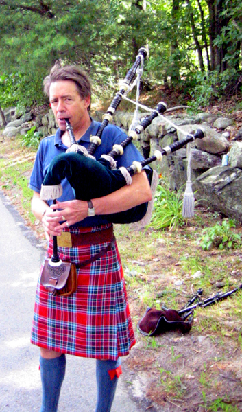 203 Cherry St Wrentham Bagpiper
