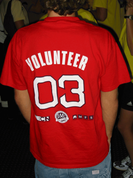 016_strongVOlunteers
